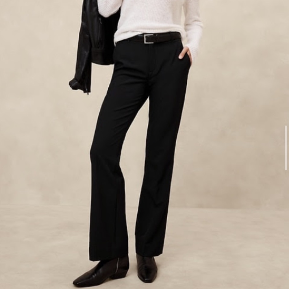 NWT Banana Republic Women’s Bootcut Trousers in Tan